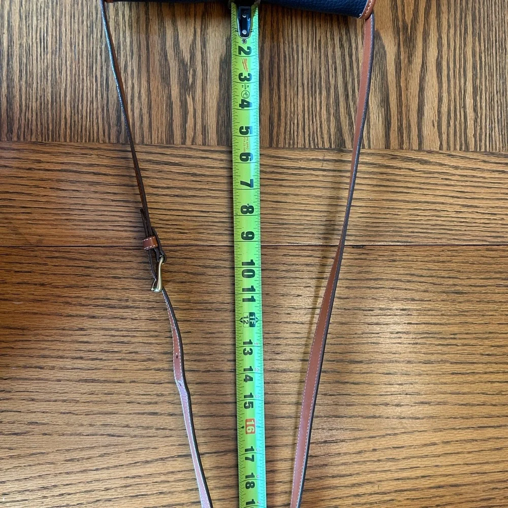 Vintage Dooney & Bourke Black and Tan All-Weather Leather Essex Crossbody Bag - Picture 15 of 16